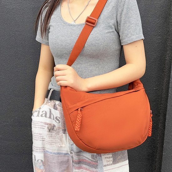 Ibenzoa® Stijlvolle en veelzijdige schoudertas in halve maanvorm voor dames Ibenzoa® Stijlvolle en veelzijdige schoudertas in halve maanvorm voor dames