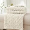 Ibenzoa® Zachte en warme deken voor bank en bed in witte crèmekleur, 220 x 240 cm