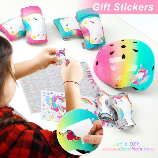 Unyqoos® Verstelbare kinderhelm en beschermingsset met stickers voor 3-8 jaar Unyqoos® Verstelbare kinderhelm en beschermingsset met stickers voor 3-8 jaar