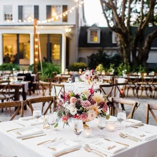 Ibenzoa® Set van vier elegante witte tafelkleden voor diverse gelegenheden