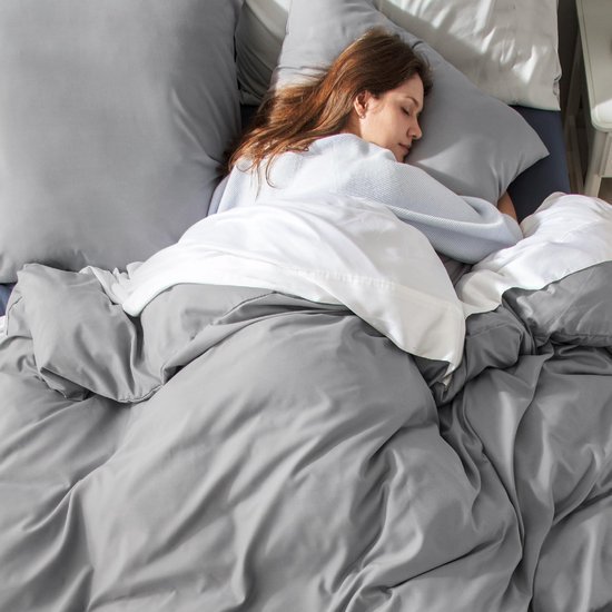 Unyqoos® Beddengoedset in Neutrale Grijstinten van 200 x 200 cm met Ritssluiting voor Comfort en Stijl