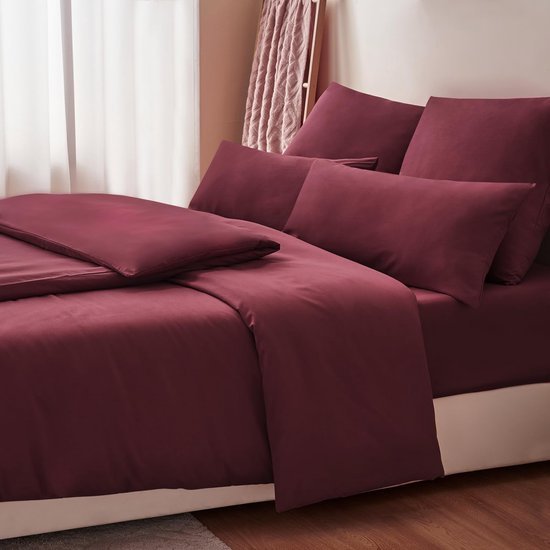 Unyqoos ® Bordeauxrood Luxe Beddengoedset met Ritssluiting en Ademend Microvezel Comfort