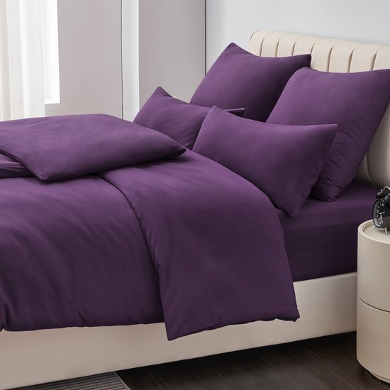 Unyqoos® Verfijnde en Comfortabele 4-delige Beddengoedset met Stijlvolle Accenten in Diverse Kleuren