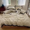 Unyqoos® Sfeervol bloemen dekbedovertrek met ruches voor een romantisch interieur