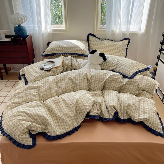 Unyqoos® Sfeervol bloemen dekbedovertrek met ruches voor een romantisch interieur