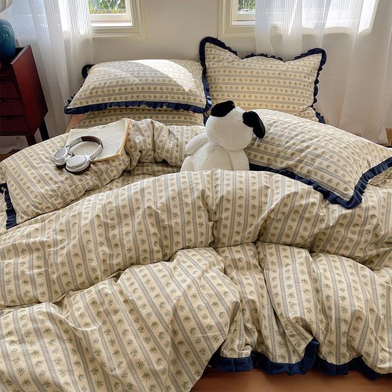 Unyqoos® Sfeervol bloemen dekbedovertrek met ruches voor een romantisch interieur