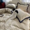 Unyqoos® Sfeervol bloemen dekbedovertrek met ruches voor een romantisch interieur