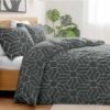Unyqoos® Stijlvolle beddengoedset met geometrisch patroon en twee kussenslopen