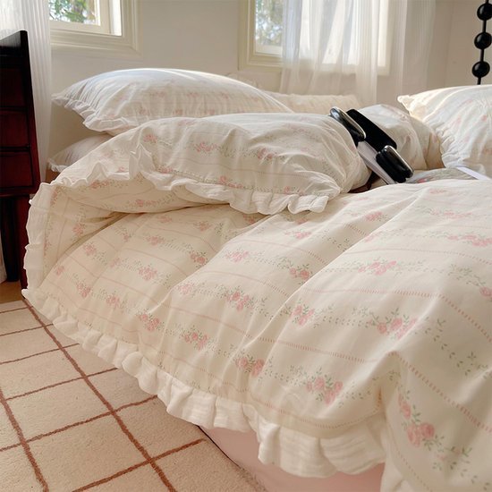550x550-11386.jpg Unyqoos® Stijlvolle katoenen beddenset met bloemenmotief en ruches voor dames
