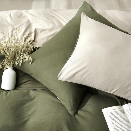 Unyqoos® Omkeerbare beddengoedset met microvezel in donkergroen en beige tinten
