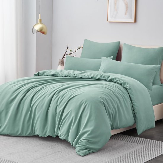 550x550-11520.jpg Unyqoos® Zachte en strijkvrije microvezel beddengoedset in saliegroen met ritssluiting