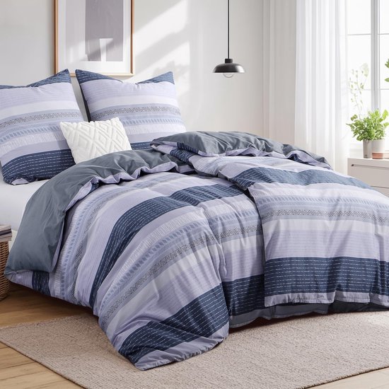Unyqoos® Luxe katoenen beddengoedset met streepdesign en omkeerbare hoes