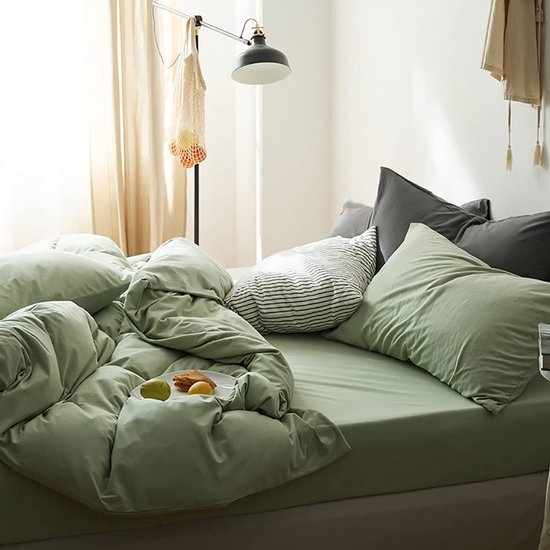 Unyqoos® Zachte en stijlvolle microvezel beddenset in saliegroen met ritssluiting