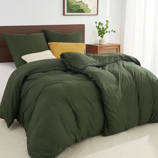 550x550-11778.jpg Unyqoos® Zachte olijfgroene microvezel beddengoedset met dekbedovertrek en kussenslopen
