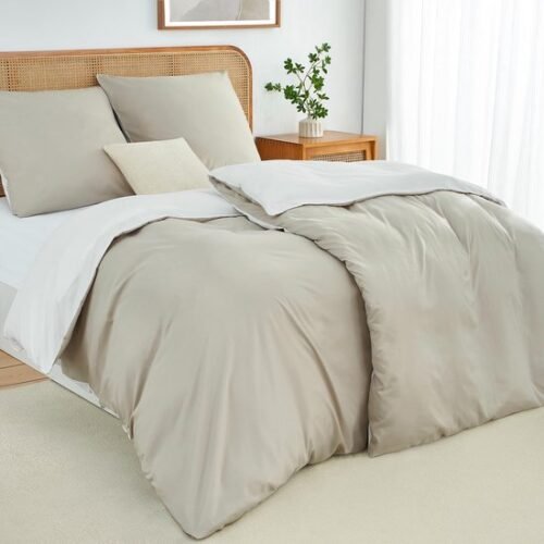 550x550-11835.jpg Unyqoos® Vierdelige set beddengoed in beige en wit met rits en wendbaar ontwerp