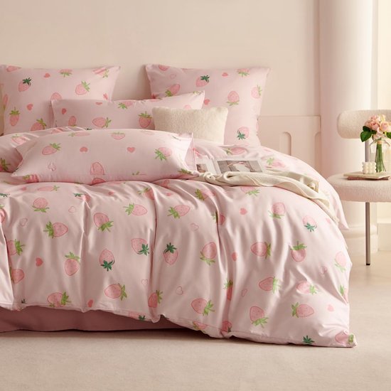 550x550-12154.jpg Unyqoos® Roze beddengoedset met aardbeienprint en microvezel dekbedovertrek