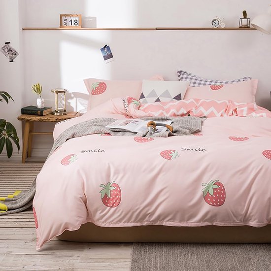 550x550-12330.jpg Unyqoos® Roze Aardbeien Kinderbeddengoedset met Omkeerbaar Gestreept Ontwerp en Kussensloop, 140 x 200 cm