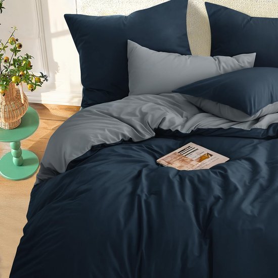 Unyqoos® Comfortabele en stijlvolle 4-delige beddengoedset met omkeerbaar design
