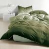 550x550-12458.jpg Unyqoos® Strijkvrij beddengoedset met groene bossen ontwerp en ritssluiting