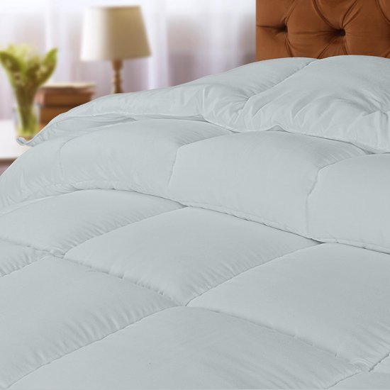 Unyqoos® Comfortabel en Luxueus Dekbed voor Alle Seizoenen met 370 g/m² Vulling in Diverse Maten