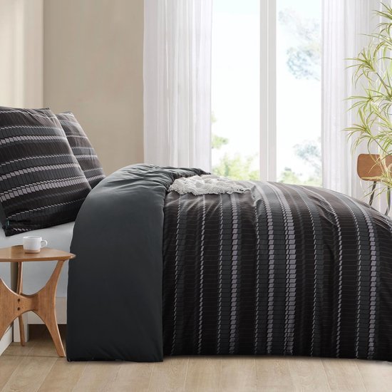 Unyqoos® Comfortabele en ademende beddengoedset met strepenpatroon en ritssluiting