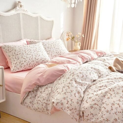 550x550-13092.jpg Unyqoos® Omkeerbare beddenset met botanisch patroon in roze en wit microvezel