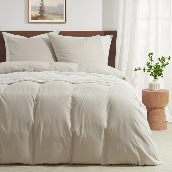 Unyqoos® Luxe 4-delige beddengoedset van microvezel met effen beige design