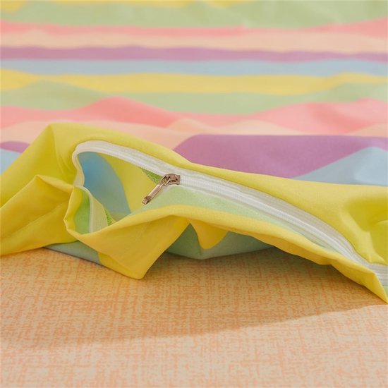 Unyqoos® Kleurrijk kinderbeddengoed met regenboogstrepen en kussensloop