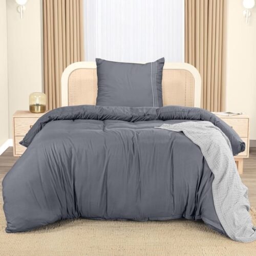 Unyqoos® Beddengoedset van microvezel met geborduurde kussensloop en ritssluiting in grijs