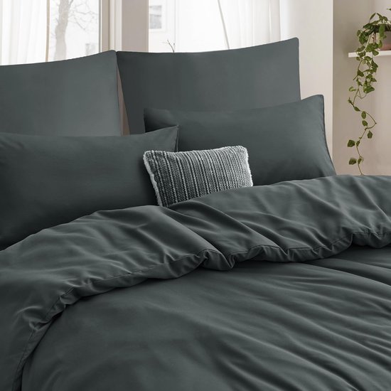 Unyqoos® Comfortabel en Strijkvrij Beddengoedset van Microvezel in Antraciet Kleur
