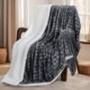 Unyqoos® Grijze zachte en warme dubbelzijdige deken met modern 3D-design 150 x 200 cm