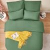 Unyqoos® 3-delige saliegroene beddengoedset met dekbedovertrek en kussenslopen
