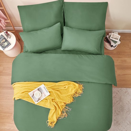 Unyqoos® 3-delige saliegroene beddengoedset met dekbedovertrek en kussenslopen