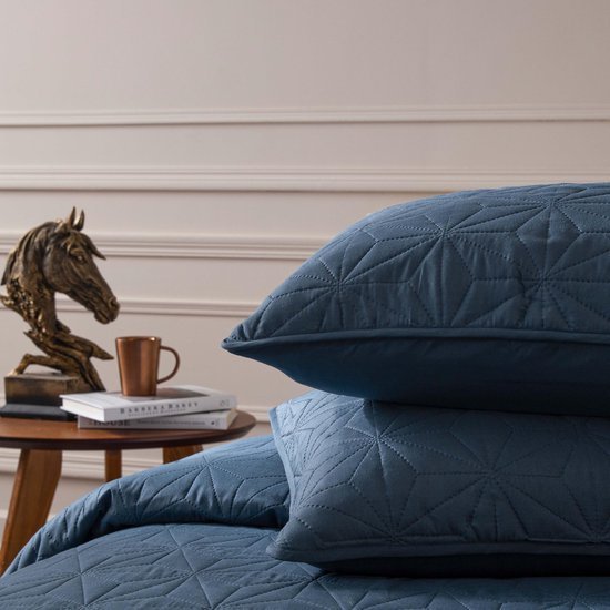 Unyqoos® Zachte en Luchtige Bedsprei Set met Geometrisch Patroon voor Alle Seizoenen, Marineblauw, Inclusief Kussenslopen