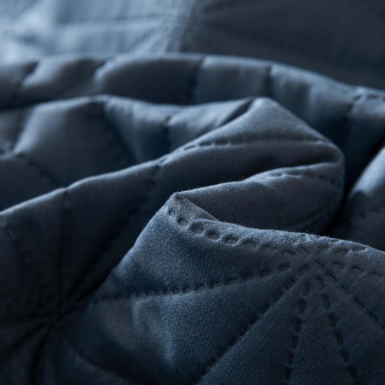 Unyqoos® Zachte en Luchtige Bedsprei Set met Geometrisch Patroon voor Alle Seizoenen, Marineblauw, Inclusief Kussenslopen