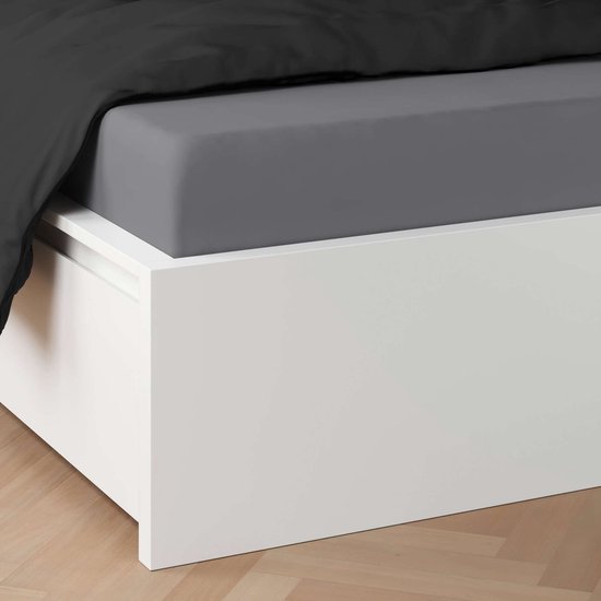550x550-14124.jpg Unyqoos® Zacht en Onderhoudsvriendelijk Microvezel Beddengoed in Stijlvol Zwart