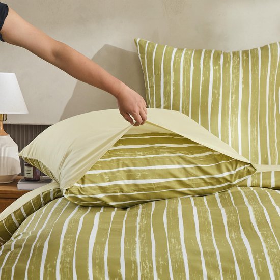Unyqoos® Koel en Ademend Microvezel Beddengoed Met Stijlvolle Strepen Voor Seizoensgebonden Comfort