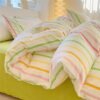 Unyqoos® Omkeerbaar kinderbeddengoed met kleurrijke regenboogstrepen en ritssluiting