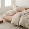 550x550-14215.jpg Unyqoos® Zacht katoenen dekbedovertrek met kleurrijke bloemen en kussensloop