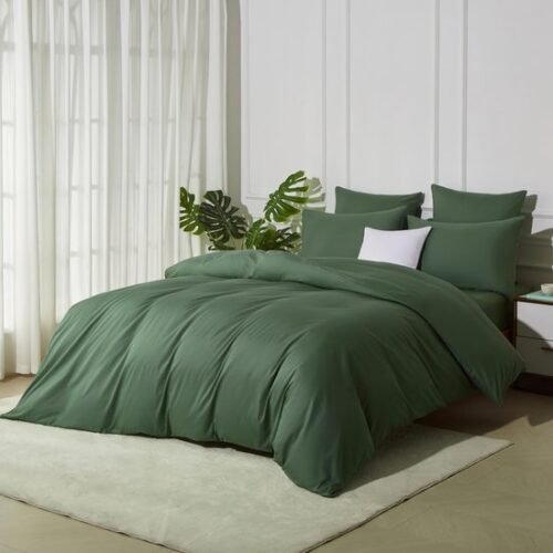 550x550-14267.jpg Unyqoos® Satijnen dekbedovertrekset donkergroen met kussensloop en ritssluiting