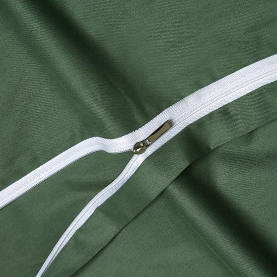 550x550-14270.jpg Unyqoos® Satijnen dekbedovertrekset donkergroen met kussensloop en ritssluiting