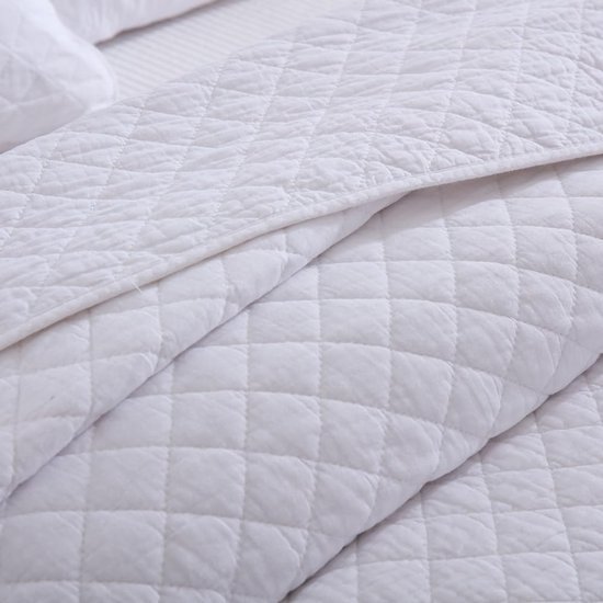 Unyqoos® Zacht en Elegant Bedsprei Set voor Elke Slaapkamer, 3-Delig, 220 x 240 cm, Inclusief Kussenslopen