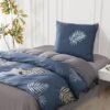 Unyqoos® Katoenen beddengoedset met botanisch ontwerp in marineblauw en goudgeel 155 x 220