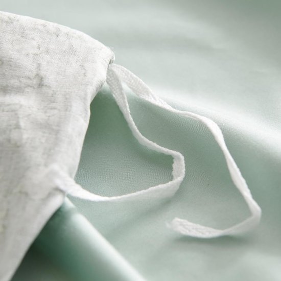 Unyqoos® Comfortabel en Ademend Dekbedovertrek met Bloemenmotief en Kussensloop