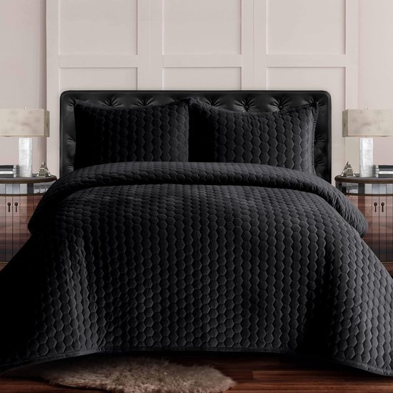 Unyqoos® Luxe driedelig beddengoedset met gewatteerde deken en kussenhoezen