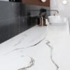 Unyqoos® Zelfklevende waterdichte folie voor keuken en meubels in marmerlook 40 cm x 2 m