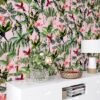 Unyqoos® Zelfklevend tropisch bloemenbehang met flamingo's voor een exotische woonstijl