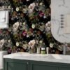 550x550-17588.jpg Unyqoos® Zelfklevend donker bloemenbehang met romantische rozen en wilde bladeren