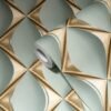 550x550-17781.jpg Unyqoos® Modern 3D Eucalyptus Vliesbehang in Goud en Blauw voor Interieurdecoratie