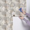 550x550-18028.jpg Unyqoos® Zelfklevend bloemenbehang in beige-goudgrijs voor stijlvolle interieurdecoratie